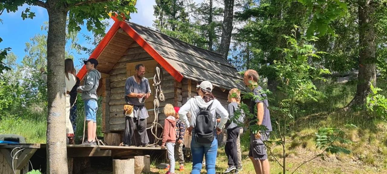 Vittfarnas Hird Vikingaby Bed & Breakfast Sosdala Ngoại thất bức ảnh