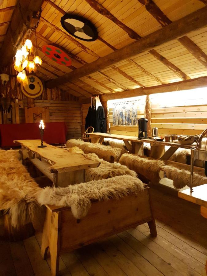 Vittfarnas Hird Vikingaby Bed & Breakfast Sosdala Ngoại thất bức ảnh